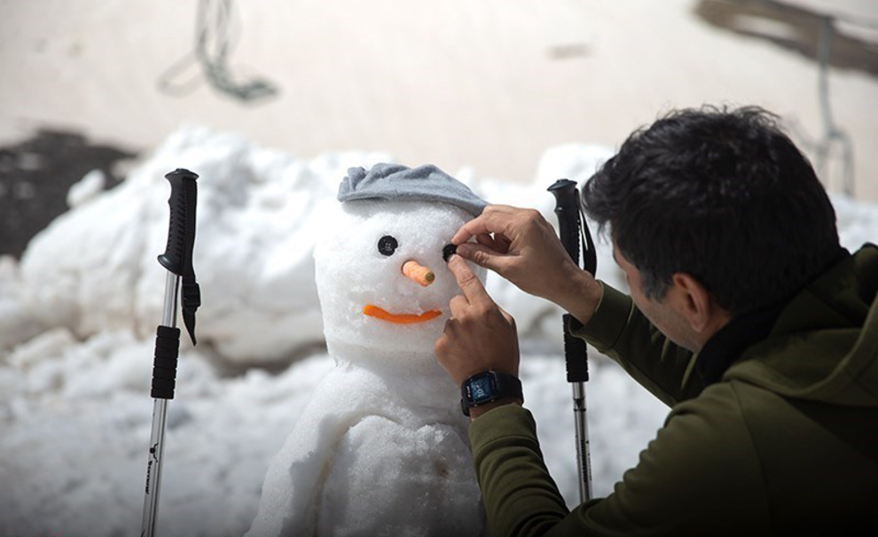 تور سپیدان و برف بازی